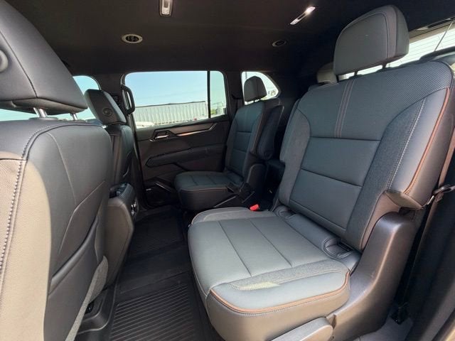 2024 GMC Acadia AT4