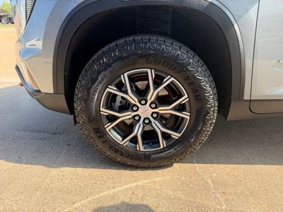 2024 GMC Acadia AT4