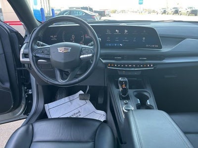 2024 Cadillac XT4 Premium Luxury