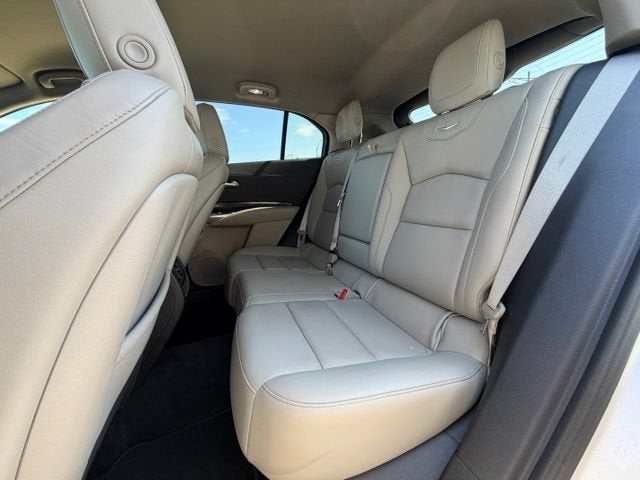 2022 Cadillac XT4 Premium Luxury