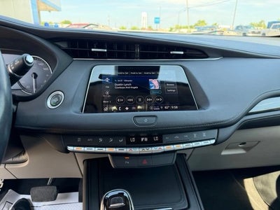 2022 Cadillac XT4 Premium Luxury
