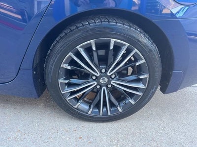 2017 Nissan Maxima Platinum