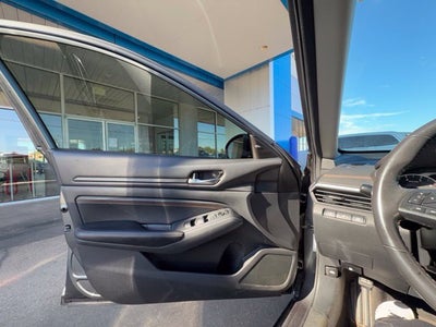 2022 Nissan Altima 2.0 SR