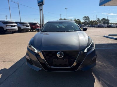 2022 Nissan Altima 2.0 SR