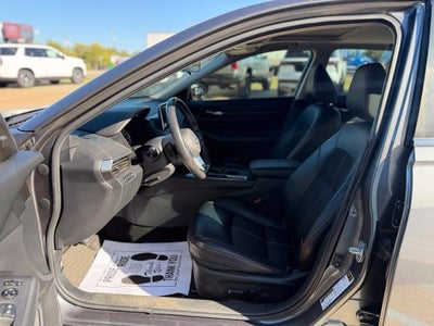 2022 Nissan Altima 2.0 SR