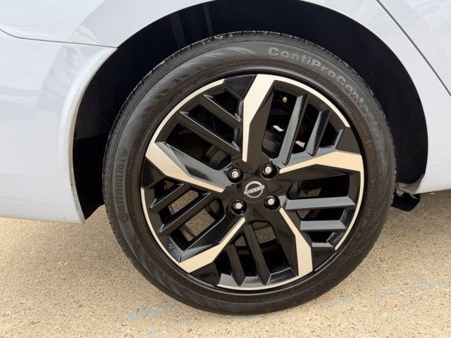 2024 Nissan Versa SR