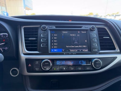 2019 Toyota Highlander SE