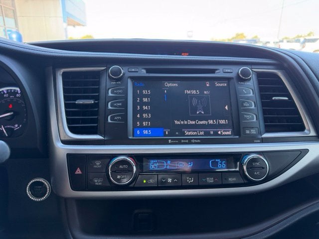 2019 Toyota Highlander SE
