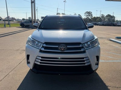 2019 Toyota Highlander SE