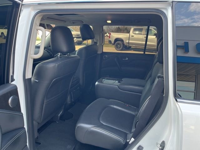 2023 INFINITI QX80 LUXE