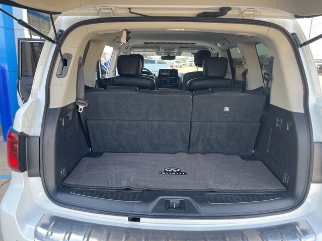 2023 INFINITI QX80 LUXE