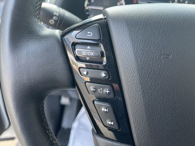 2023 INFINITI QX80 LUXE