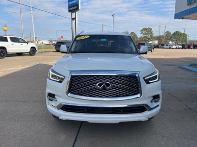 2023 INFINITI QX80 LUXE