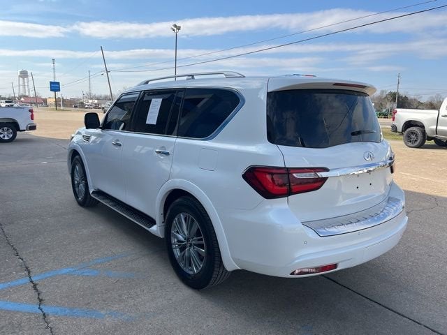 2023 INFINITI QX80 LUXE