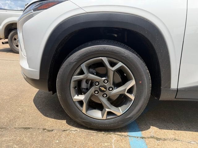 2026 Chevrolet Trax LT - Photo 5