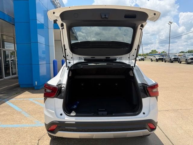 2026 Chevrolet Trax LT - Photo 8
