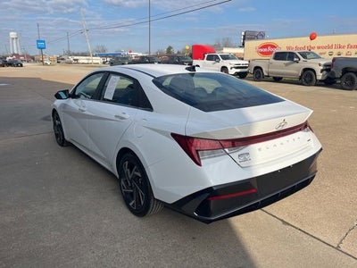 2025 Hyundai Elantra Hybrid Limited