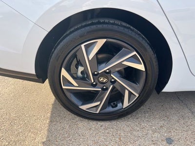 2025 Hyundai Elantra Hybrid Limited